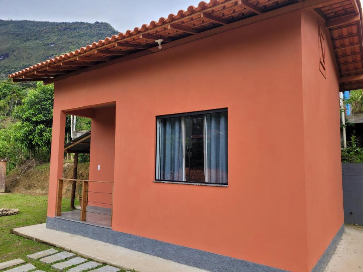 Casa Do Ipe - Hospedagem Лумиар Экстерьер фото